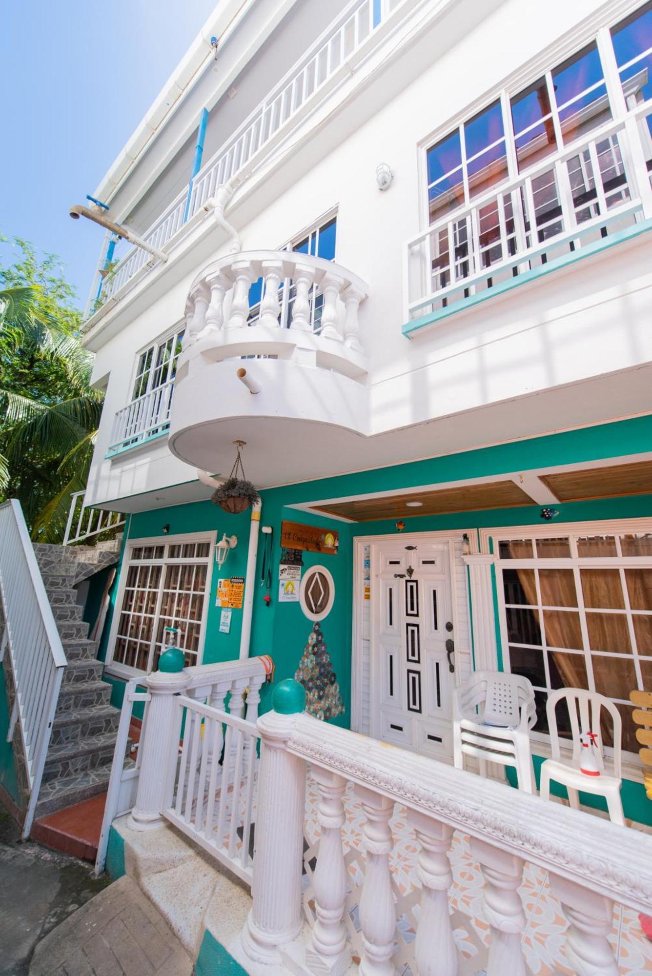 Apartamentos Turisticos El Conquistador San Andrés Eksteriør billede